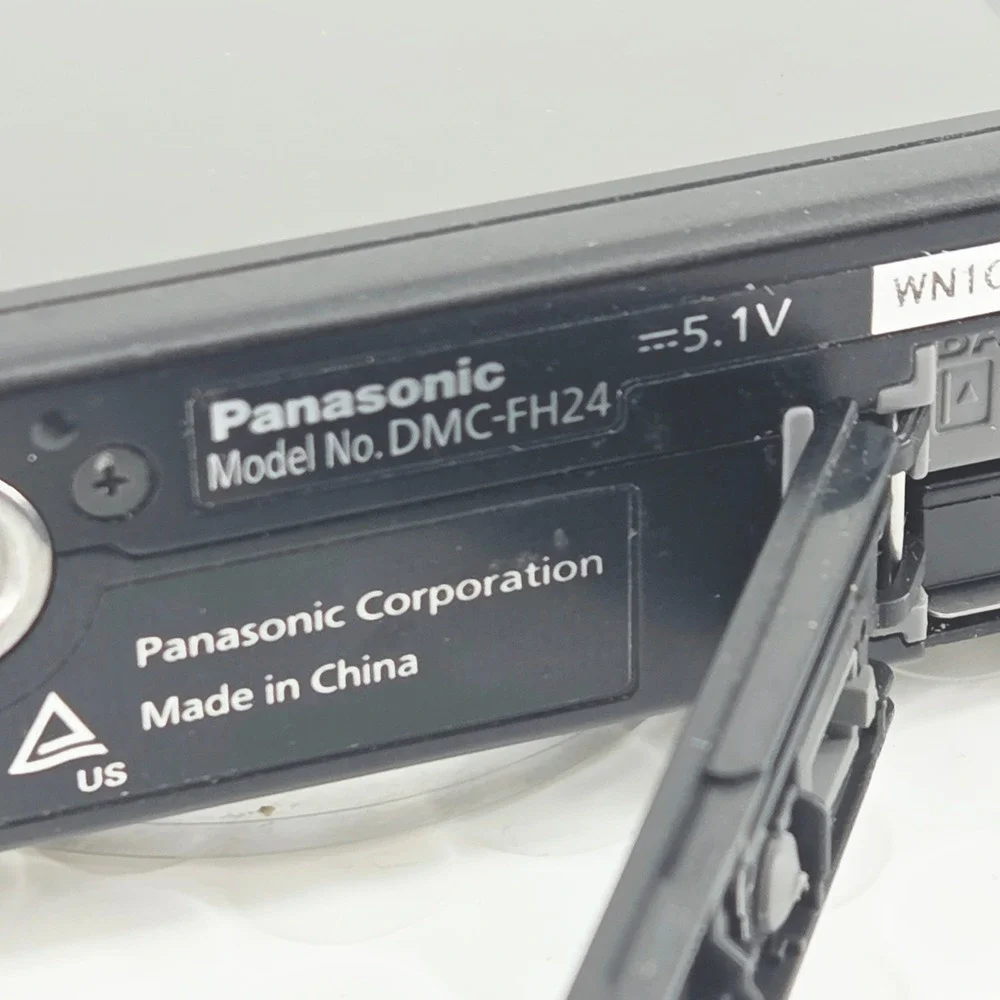 Panasonic Lumix DMC-FH24 Digital Camera Black Boxed w/ Charger For Parts Only
